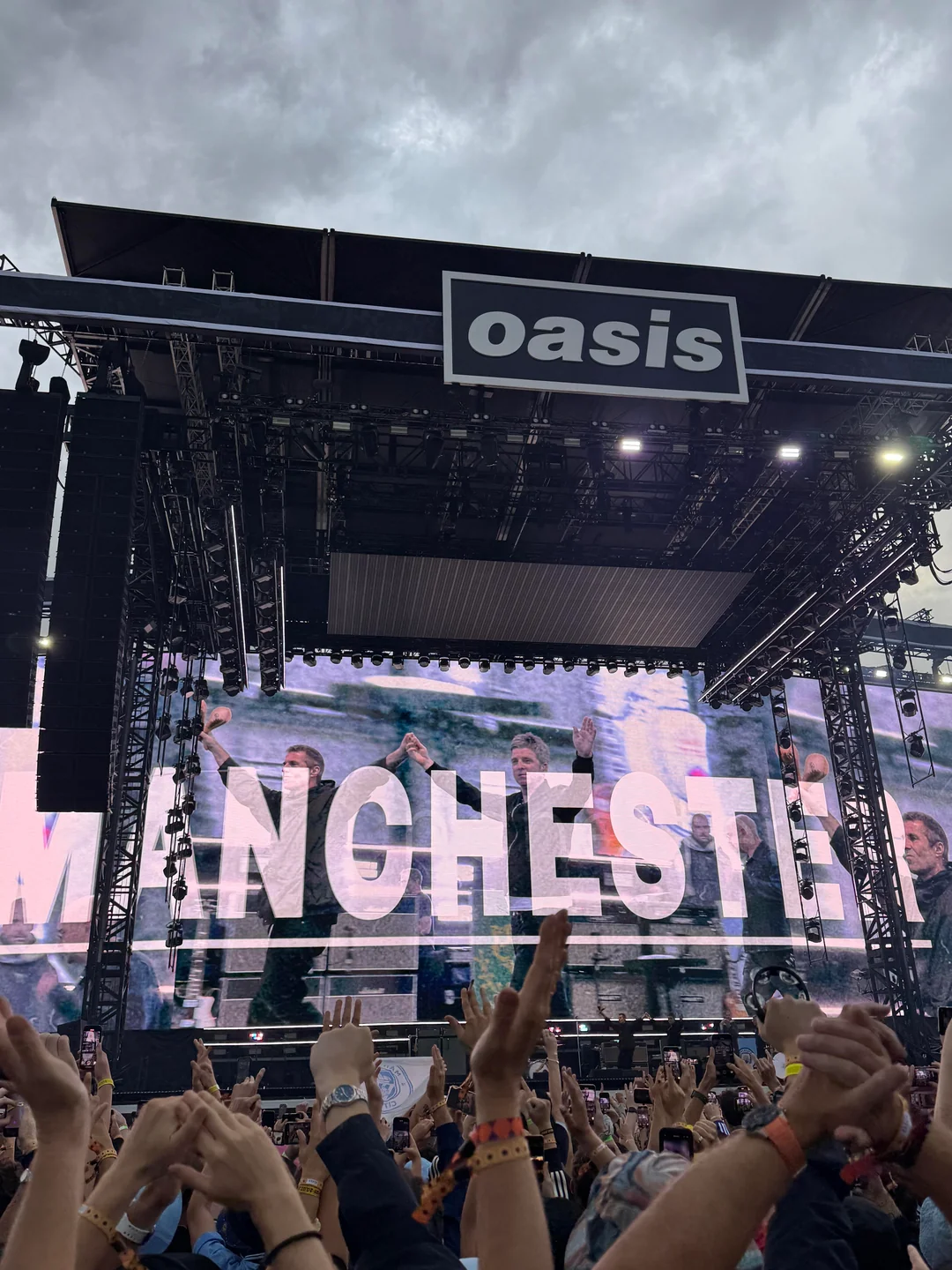 Richard Ashcroft interviewed - Hails Liam for being So disciplined